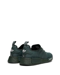 Sneakers basse verde scuro di adidas