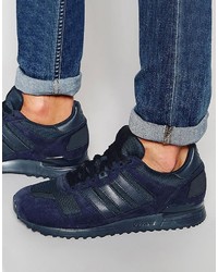 Sneakers blu scuro di adidas