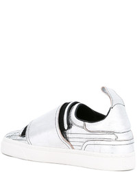 Sneakers in pelle argento di Paco Rabanne