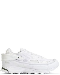 Sneakers in pelle bianche di Adidas By Raf Simons