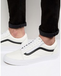 Sneakers in pelle bianche di Vans