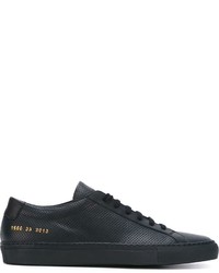 Sneakers in pelle blu scuro di Common Projects
