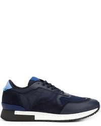 Sneakers in pelle blu scuro di Givenchy