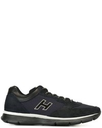 Sneakers in pelle blu scuro di Hogan