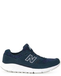 Sneakers in pelle blu scuro di New Balance
