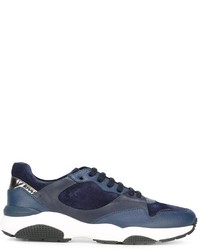 Sneakers in pelle blu di Salvatore Ferragamo