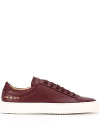 Sneakers in pelle bordeaux di Common Projects