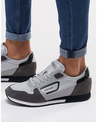 Sneakers in pelle grigie di Diesel