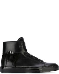 Sneakers in pelle nere di Buscemi