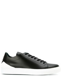 Sneakers in pelle nere di Emporio Armani