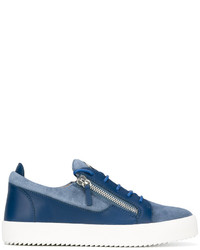 Sneakers in pelle scamosciata blu scuro di Giuseppe Zanotti Design