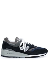 Sneakers in pelle scamosciata blu scuro di New Balance