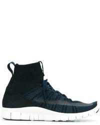Sneakers in pelle scamosciata blu scuro di Nike