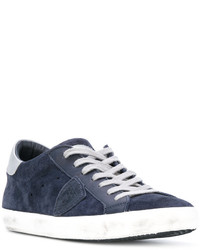 Sneakers in pelle scamosciata blu scuro di Philippe Model