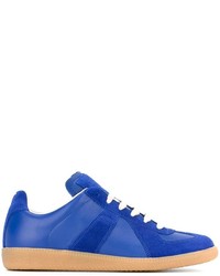 Sneakers in pelle scamosciata blu di Maison Margiela