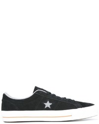 Sneakers in pelle scamosciata con stelle nere di Converse