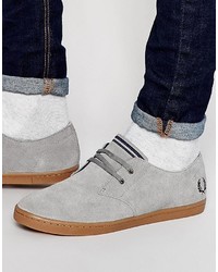 Sneakers in pelle scamosciata grigie di Fred Perry