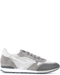 Sneakers in pelle scamosciata grigie di Mizuno