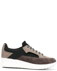 Sneakers in pelle scamosciata grigio scuro di Salvatore Ferragamo