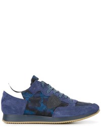Sneakers in pelle scamosciata mimetiche blu di Philippe Model
