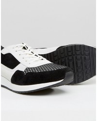 Sneakers in pelle scamosciata nere di Asos