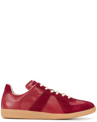 Sneakers in pelle scamosciata rosse di Maison Margiela