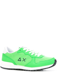 Sneakers in pelle scamosciata verde menta di Sun 68