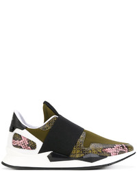 Sneakers in pelle verde oliva di Givenchy