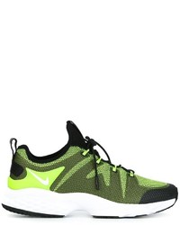 Sneakers in pelle verde oliva di Nike