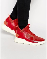 Sneakers rosse di adidas