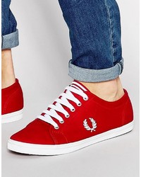 Sneakers rosse di Fred Perry