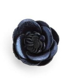 Spilla a fiori blu scuro