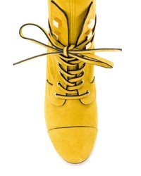 Stivali al polpaccio in pelle scamosciata gialli di Stuart Weitzman