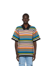 T-shirt con scollo a v a righe orizzontali multicolore