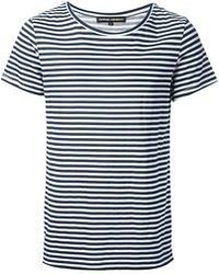 T-shirt girocollo a righe orizzontali blu scuro e bianca di Gaspard Yurkievich
