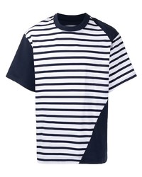 T-shirt girocollo a righe orizzontali blu scuro e bianca di Yoshiokubo