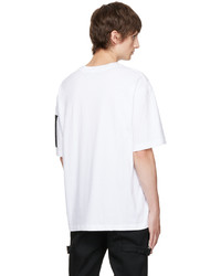T-shirt girocollo bianca di Yuki Hashimoto