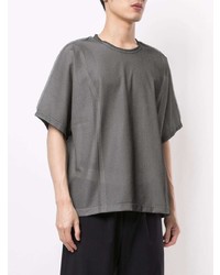 T-shirt girocollo grigia di Issey Miyake