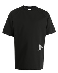 T-shirt girocollo nera di And Wander
