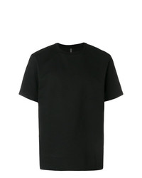 T-shirt girocollo nera di Kazuyuki Kumagai