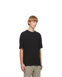 T-shirt girocollo nera di Essentials