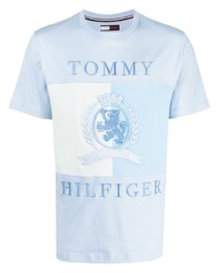 T-shirt girocollo ricamata azzurra di Tommy Hilfiger