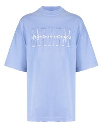 T-shirt girocollo ricamata azzurra di Vetements