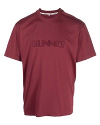 T-shirt girocollo ricamata bordeaux di Sunnei