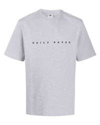T-shirt girocollo ricamata grigia di Daily Paper