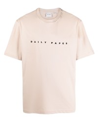 T-shirt girocollo ricamata rosa di Daily Paper