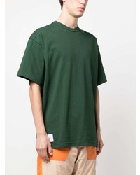 T-shirt girocollo ricamata verde scuro di WTAPS