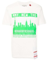 T-shirt girocollo stampata bianca e verde di Maison Mihara Yasuhiro