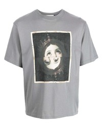 T-shirt girocollo stampata grigia di UNDERCOVE