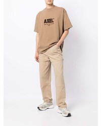 T-shirt girocollo stampata marrone chiaro di Axel Arigato